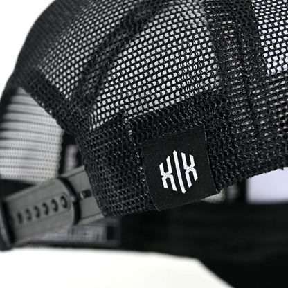 Trucker Cap Black/White - Invictodrom