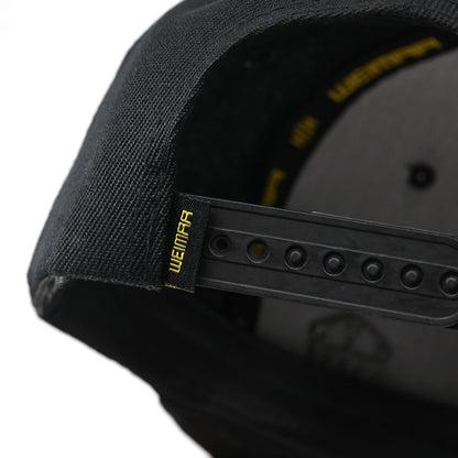 Snapback Schwarz -Metal Logo Gold