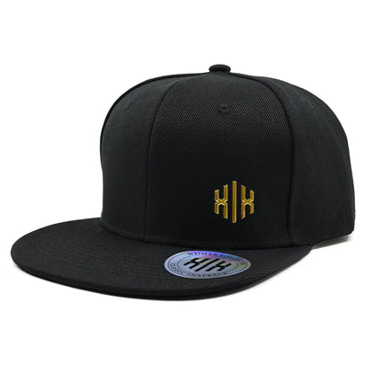 Snapback Schwarz -Metal Logo Gold